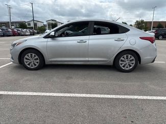 Used 2020 Hyundai Accent SE FWD video 2