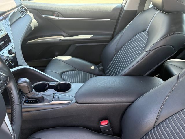 Used 2024 Toyota Camry SE FWD image 10