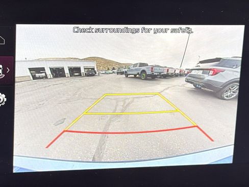 Used 2024 Kia Niro SX Touring image 16