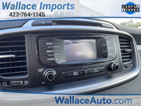 Used 2018 Kia Sorento LX image 13