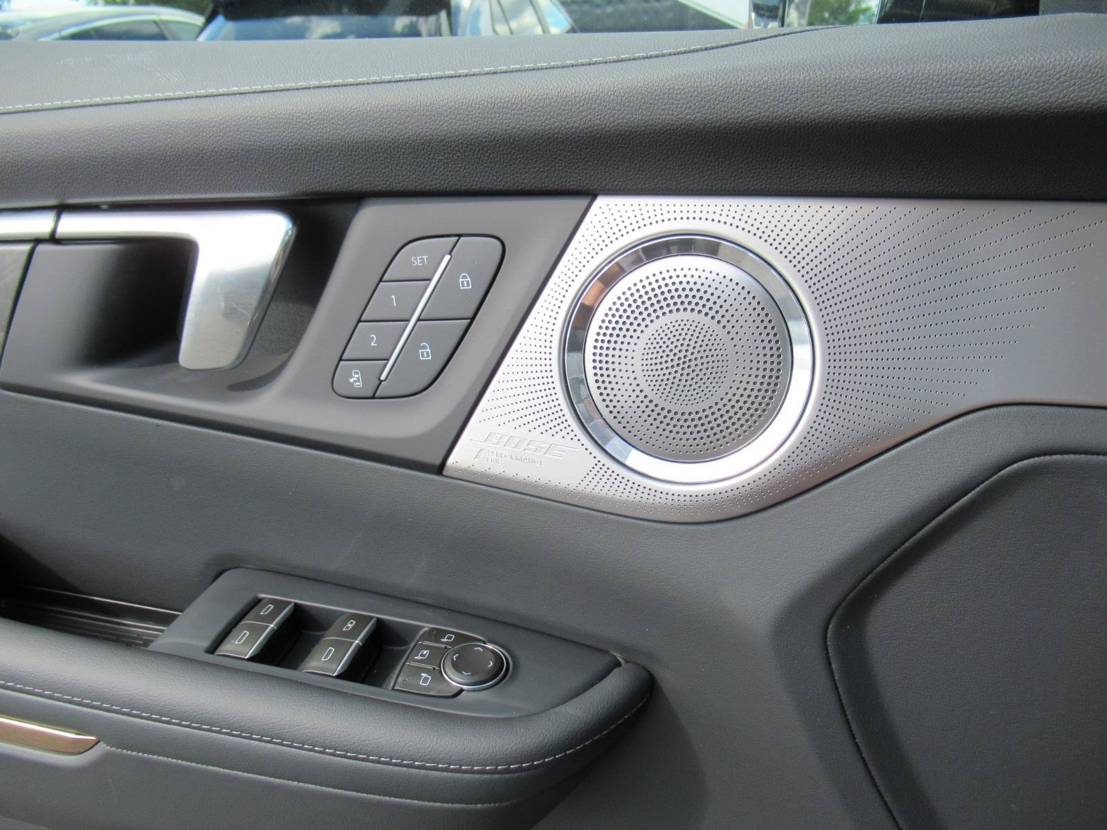 New 2026 Buick Enclave Avenir w/ Super Cruise Package FWD image 23
