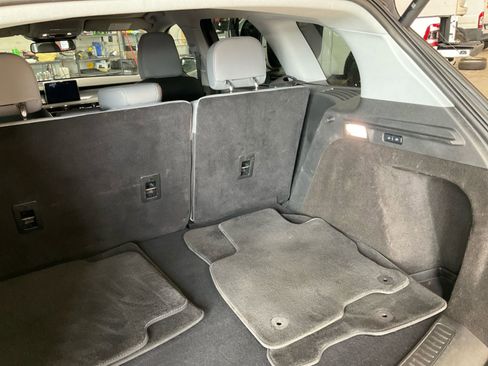 Used 2022 Lincoln Corsair AWD w/ Premium Package image 30