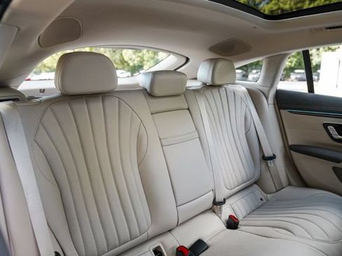 Used 2022 Mercedes-Benz EQS 450+ Sedan image 52