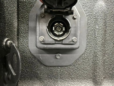 Used 2019 Ford F250 XLT w/ XLT Premium Package image 8