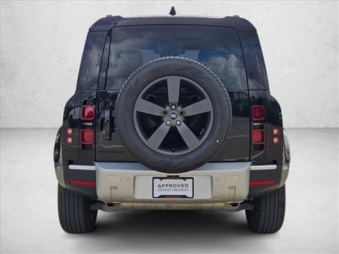 Certified 2025 Land Rover Defender 110 S AWD/4WD image 7