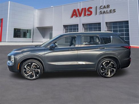 Used 2024 Mitsubishi Outlander SEL image 11