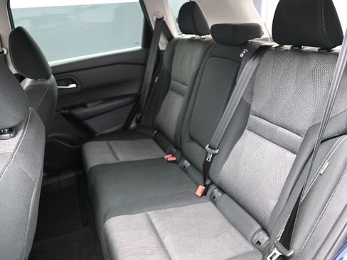 Used 2025 Nissan Rogue SV image 14