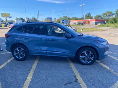 Used 2023 Ford Escape ST-Line Select w/ Tech Pack #2 AWD/4WD image 7