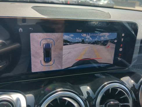 New 2024 Mercedes-Benz GLB 35 AMG 4MATIC image 7