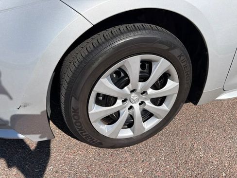 Used 2024 Toyota Corolla LE FWD image 4