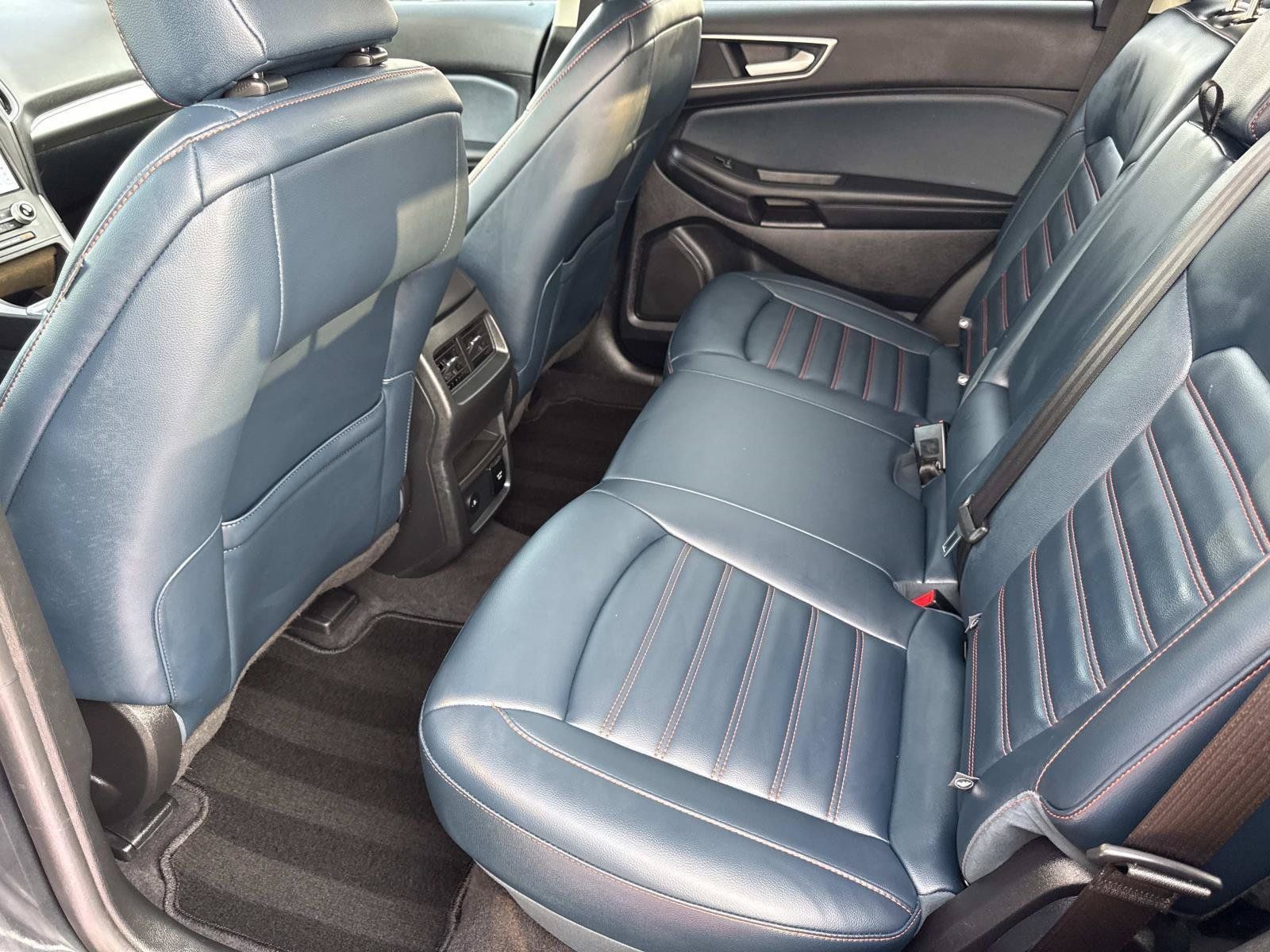 Used 2024 Ford Edge SEL w/ Sport Appearance Package AWD/4WD image 16