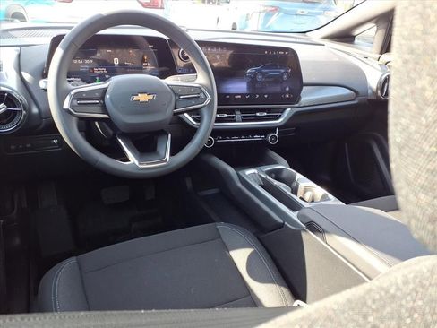 New 2026 Chevrolet Equinox EV LT image 7