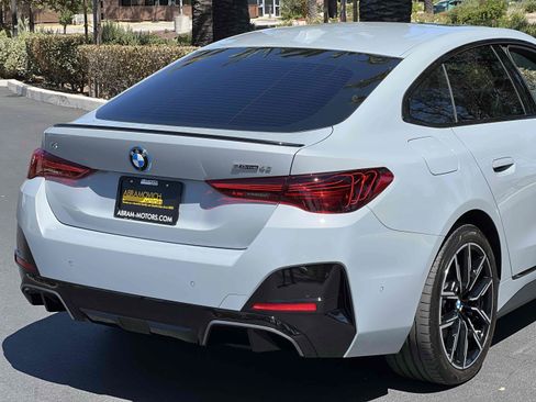 Used 2025 BMW i4 eDrive40 w/ M Sport Package RWD image 35