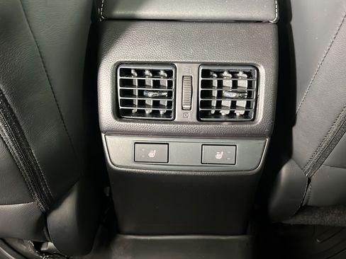 Used 2017 Subaru Outback 2.5i Limited AWD/4WD image 26