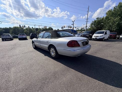 Used 1998 Lincoln Continental FWD image 26