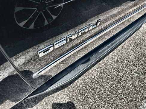 Used 2016 GMC Yukon XL Denali w/ Open Road Package RWD image 3