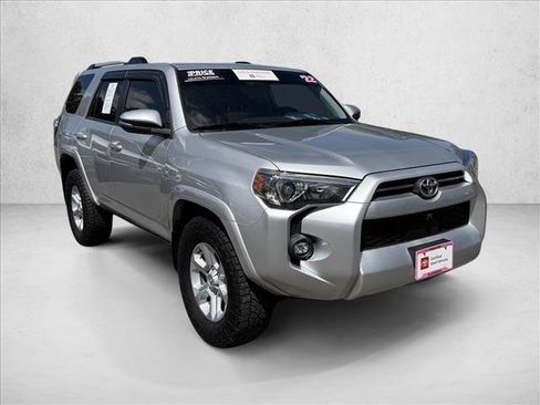 Used 2022 Toyota 4Runner SR5 Premium w/ Moonroof Package RWD image 3