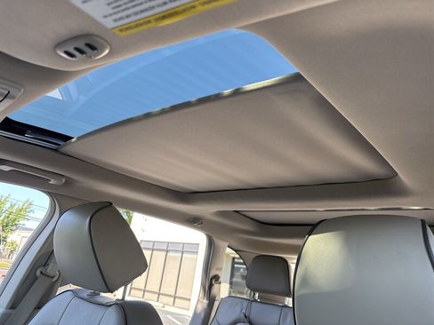 Used 2013 Lincoln MKX AWD image 34
