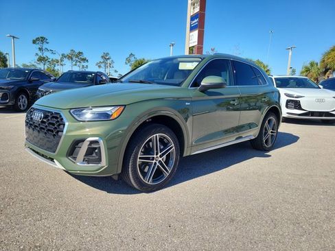 Used 2023 Audi Q5 e Premium Plus w/ Premium Plus Package image 4