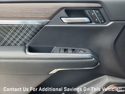 New 2026 GMC Acadia Denali w/ Super Cruise Package image 17