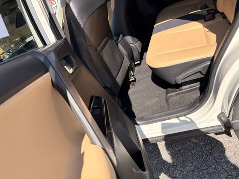 Used 2018 Toyota RAV4 Limited image 15