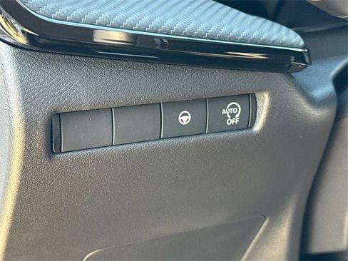 New 2026 Nissan Kicks SR image 21