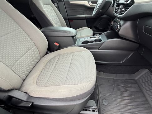 Used 2021 Ford Escape SE w/ SE Sport Appearance Package AWD/4WD image 10