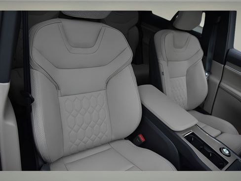 Used 2025 Volvo EX90 Ultra image 32