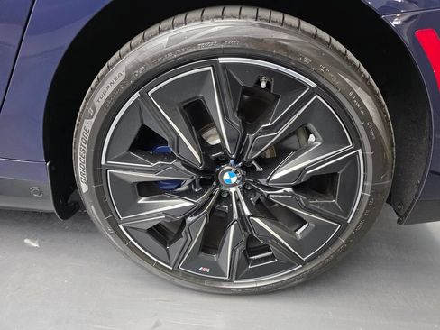 Used 2024 BMW i7 xDrive60 AWD/4WD image 20
