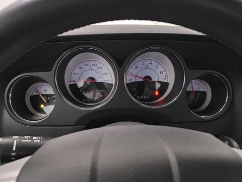 Used 2014 Dodge Challenger SXT Plus RWD image 15