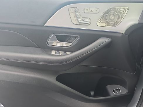 Certified 2025 Mercedes-Benz GLS 450 4MATIC image 26