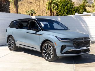 Used 2026 Lincoln Nautilus Black Label video 2