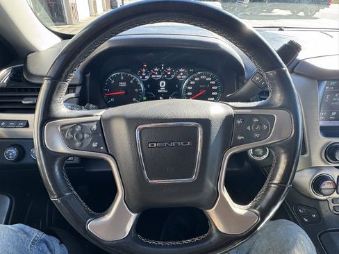 Used 2019 GMC Yukon Denali image 19