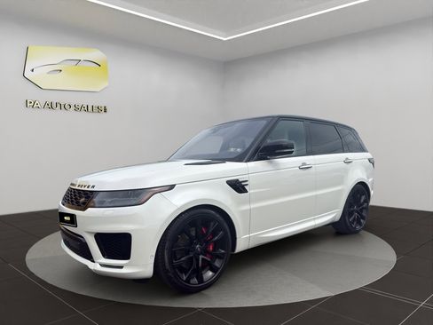 Used 2020 Land Rover Range Rover Sport HST image 3