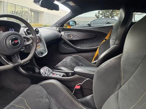 Used 2017 McLaren 570S Coupe image 4