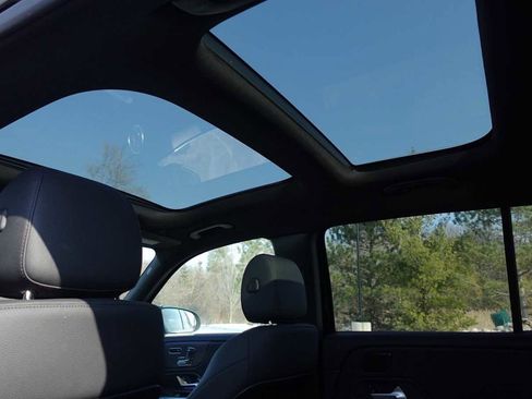 Used 2026 Mercedes-Benz GLB 250 4MATIC image 31