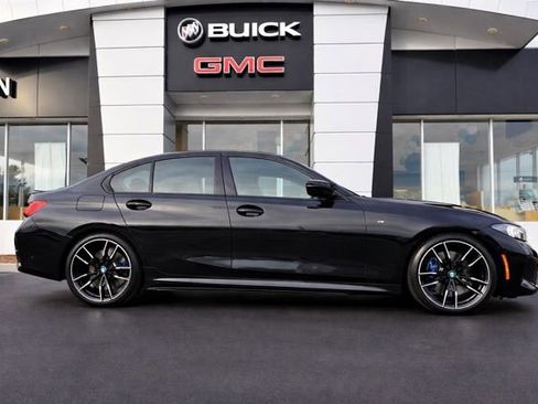 Used 2025 BMW M340i xDrive w/ Premium Package image 2