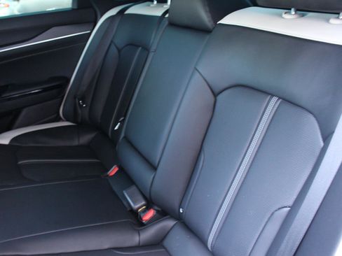 Used 2025 Kia K5 GT-Line image 32