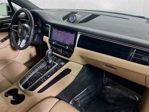 Used 2020 Porsche Macan S image 28