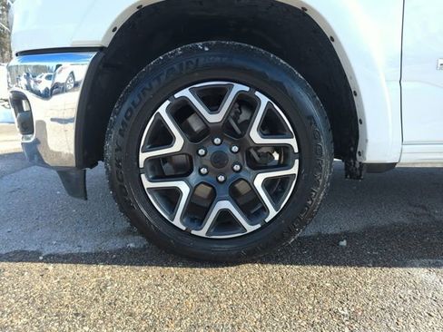 Used 2025 RAM 1500 Laramie image 31