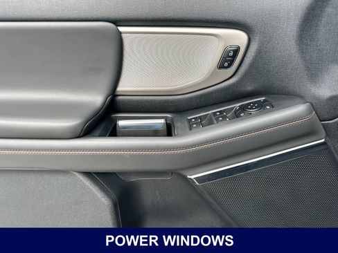 Used 2025 Ford Expedition Active AWD/4WD image 12