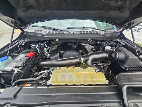 Used 2020 Ford F150 Lariat w/ Equipment Group 502A Luxury AWD/4WD image 32