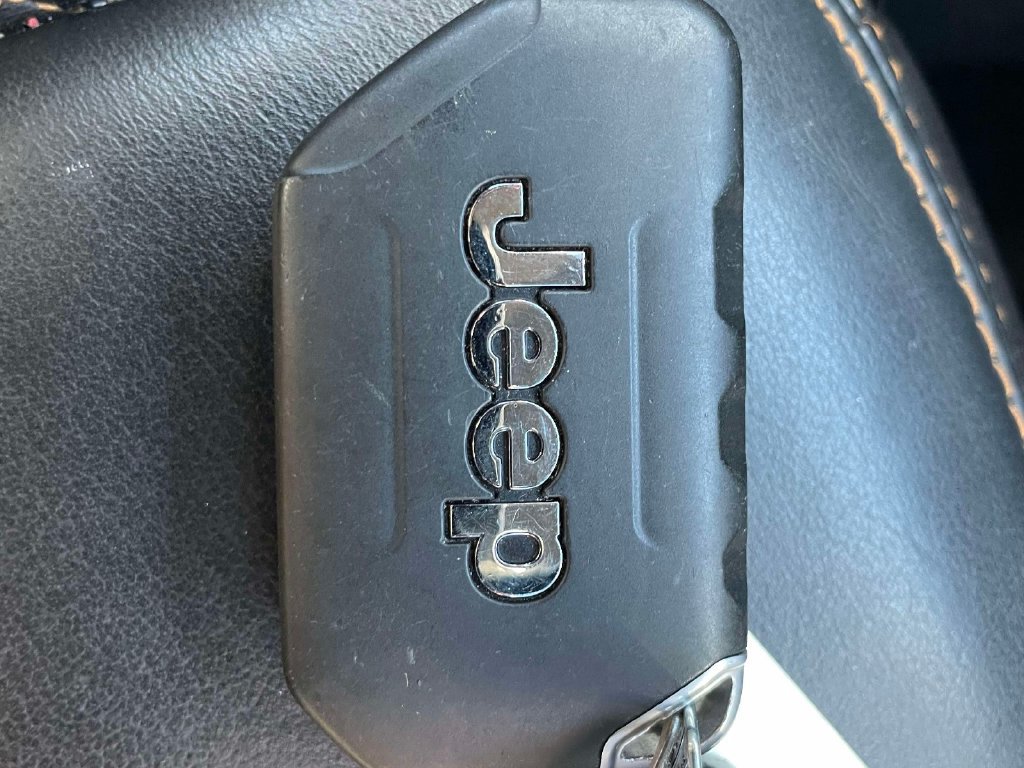 Used 2021 Jeep Gladiator Overland AWD/4WD image 38