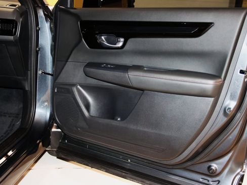 Used 2025 Honda CR-V Sport Touring image 59