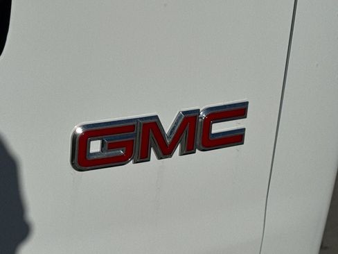 New 2025 GMC Savana 2500 w/ Driver Convenience Package RWD image 15