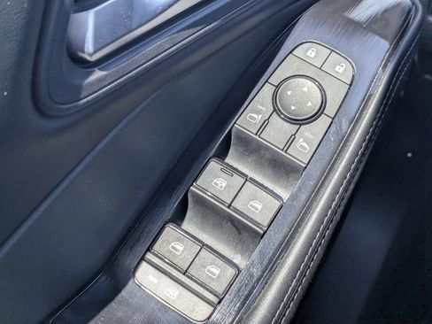 Used 2025 Nissan Rogue SV image 22