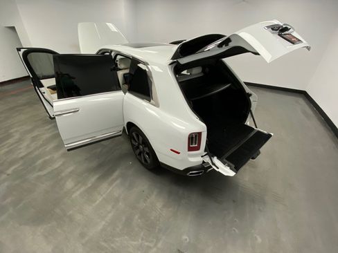 Used 2019 Rolls-Royce Cullinan AWD/4WD image 53