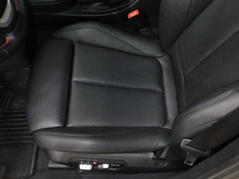 Used 2019 BMW 330i xDrive Wagon AWD/4WD image 33