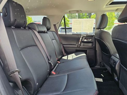 Certified 2023 Toyota 4Runner TRD Off-Road Premium w/ Moonroof Package AWD/4WD image 12