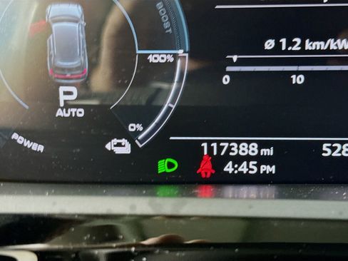 Used 2019 Audi e-tron Premium Plus image 12